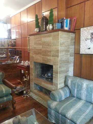 Lindísima casa Bo.Patoty en dos plantas, detalles de gran jerarquía.en mármol y espejos.-3 dormitorios, 2 baños-