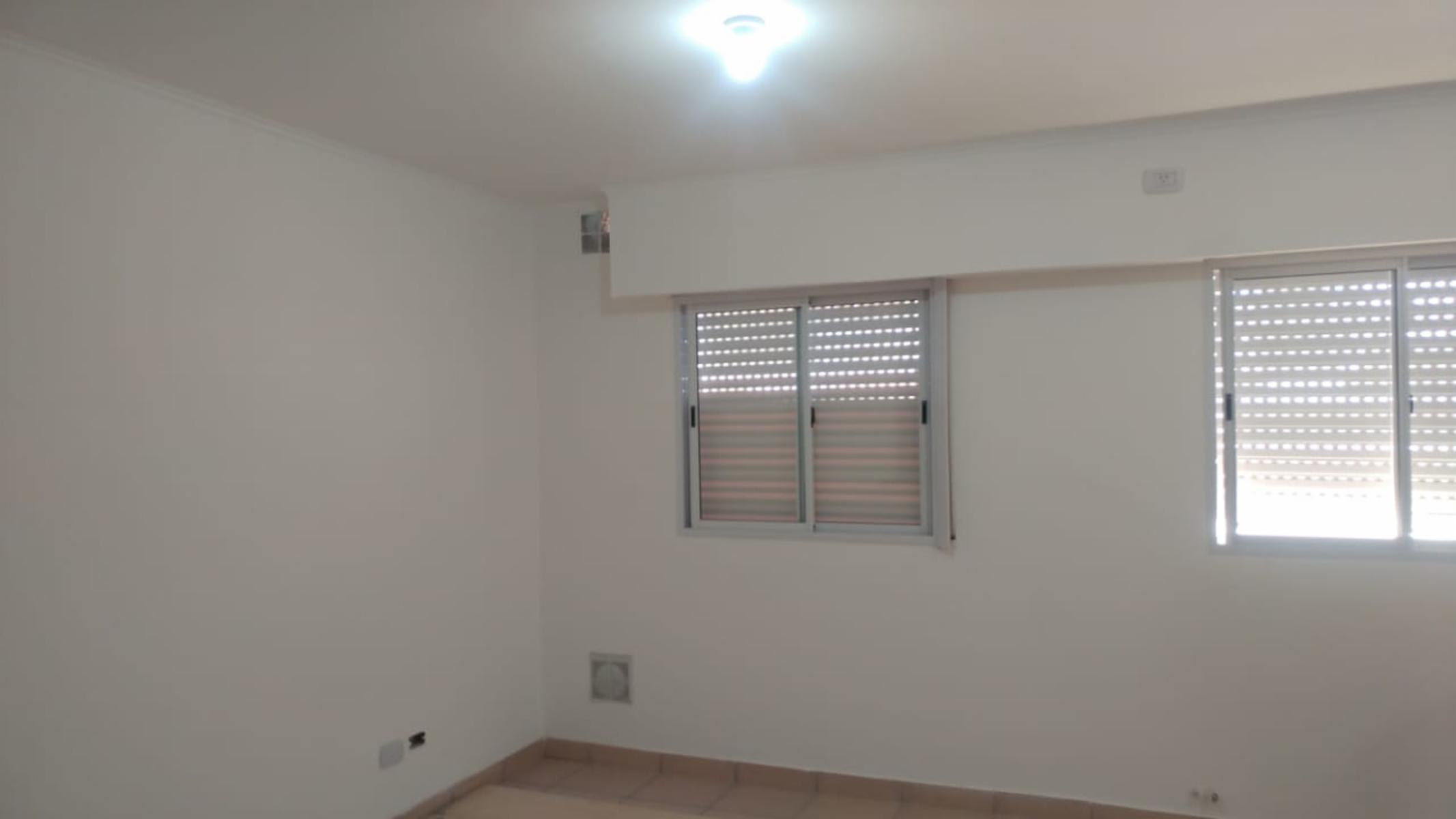 Fernandez 2582 · Hurlingham — foto 17