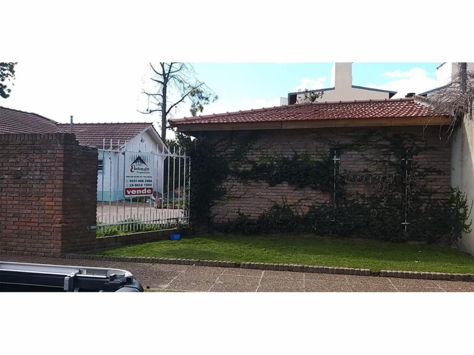 Lote en Venta con Mejoras en centro de Paso del Rey Sur, Candido Torlaschi