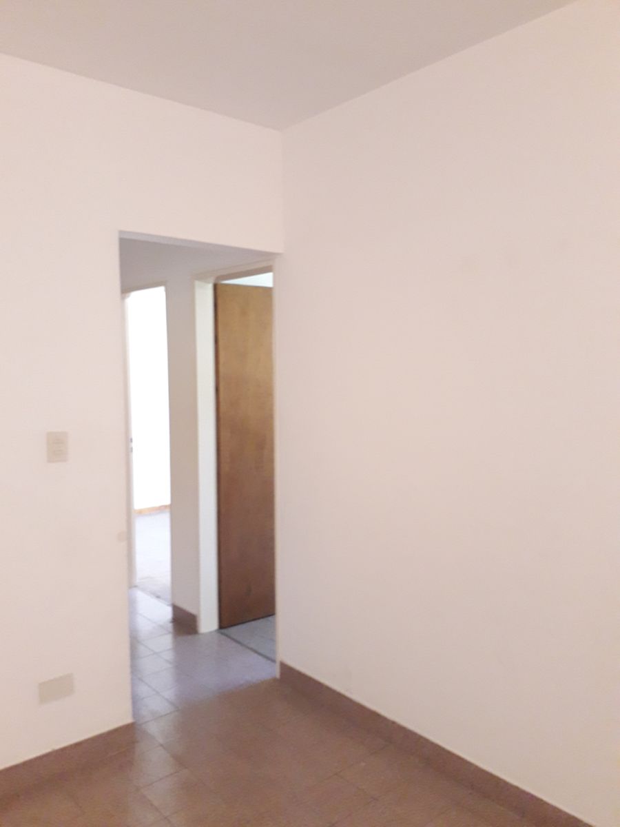 CASTILLO · Almirante Brown — foto 3