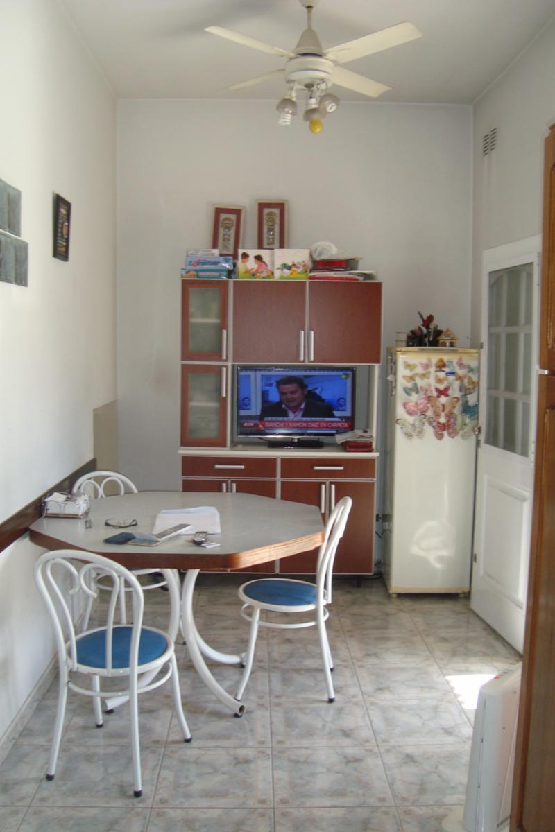 ITALIA AL 600 · Almirante Brown — foto 4
