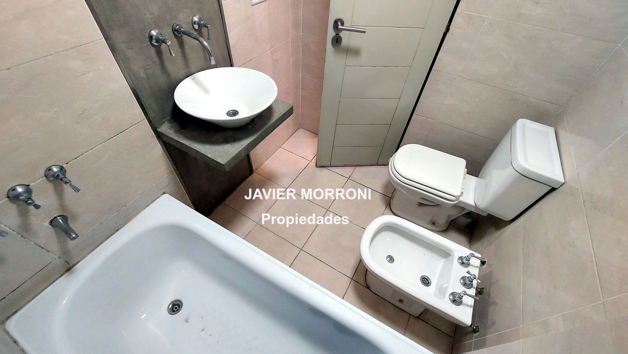 Constitución 2665 · Tres De Febrero — foto 3