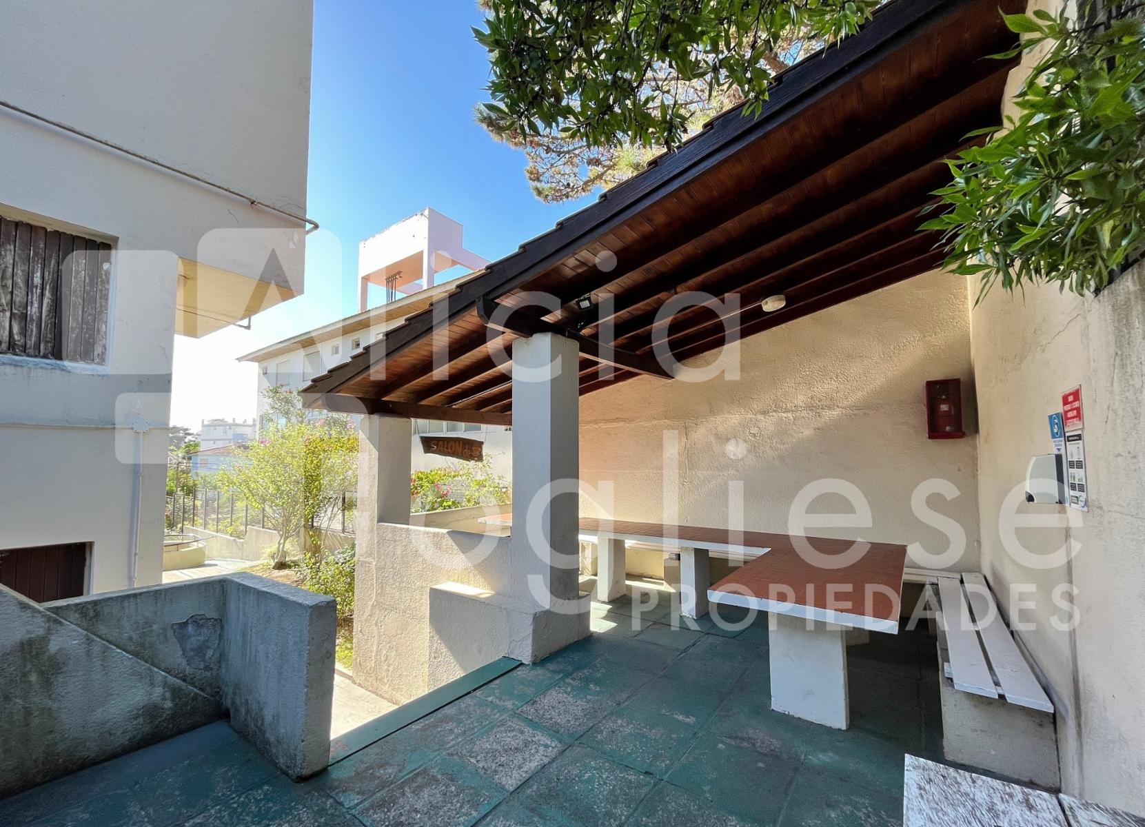 Paseo 145 entre Avenidas 2 y 3 · Villa Gesell — foto 9