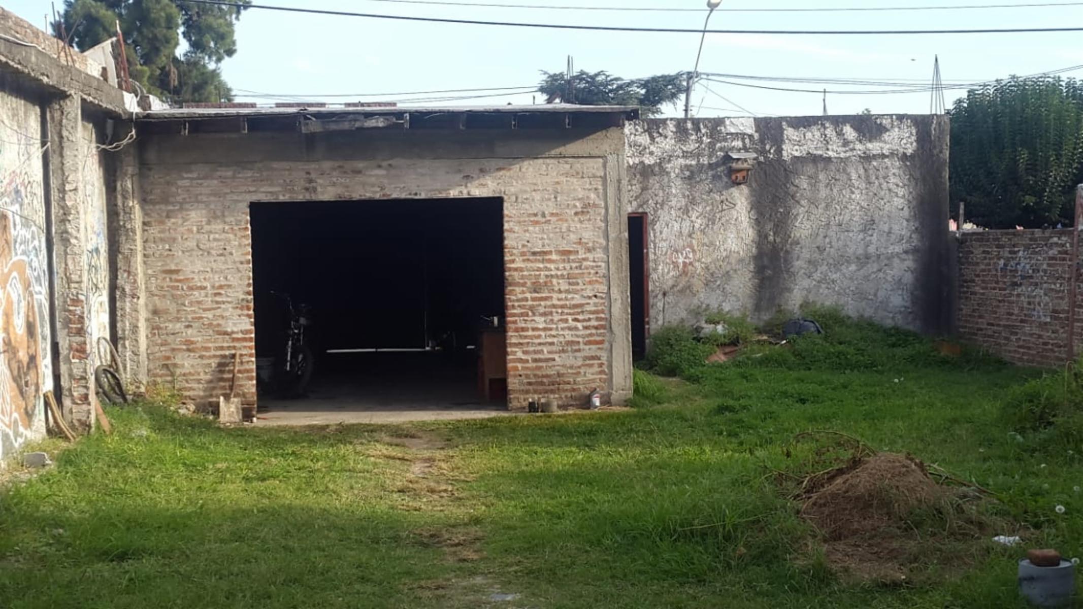 HUNGRIA 562 · Morón — foto 3