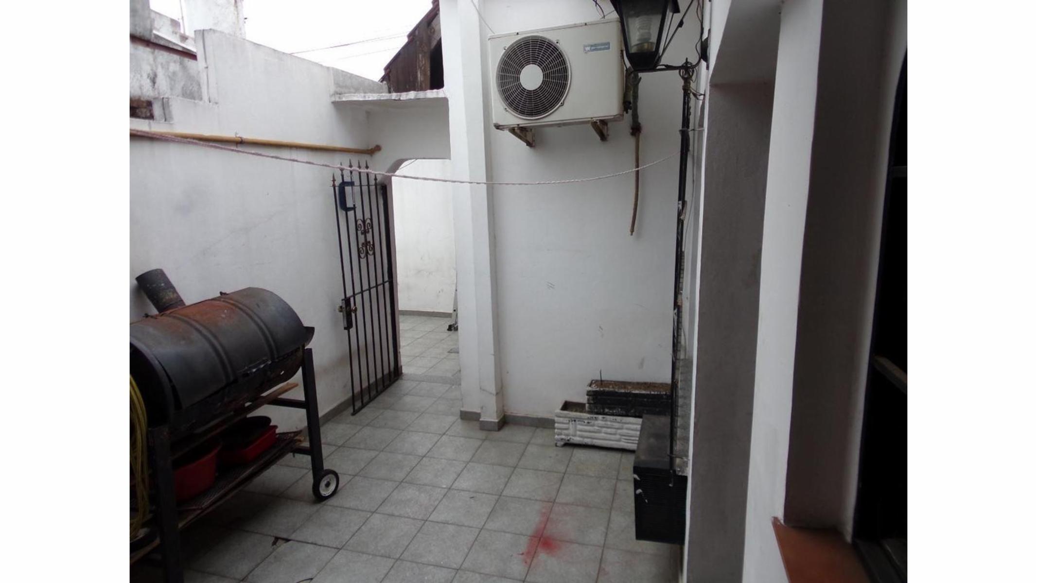 Tacuari 1000 · La Matanza — foto 7