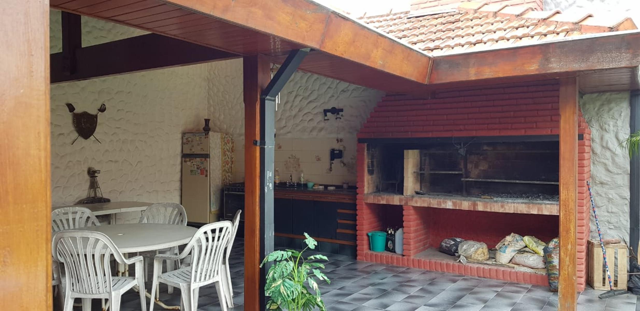 JUAN FLORIO 464 · La Matanza — foto 9