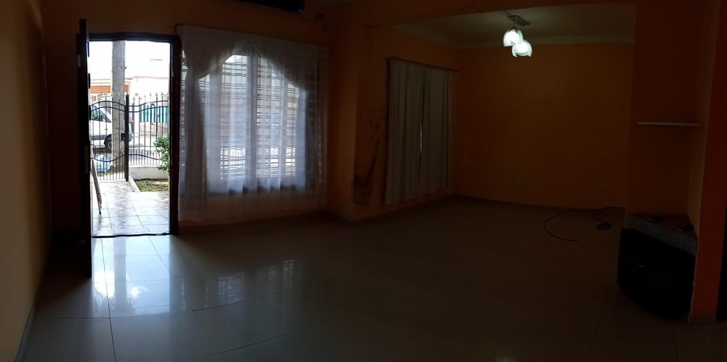 HUAURA 186 · Morón — foto 3