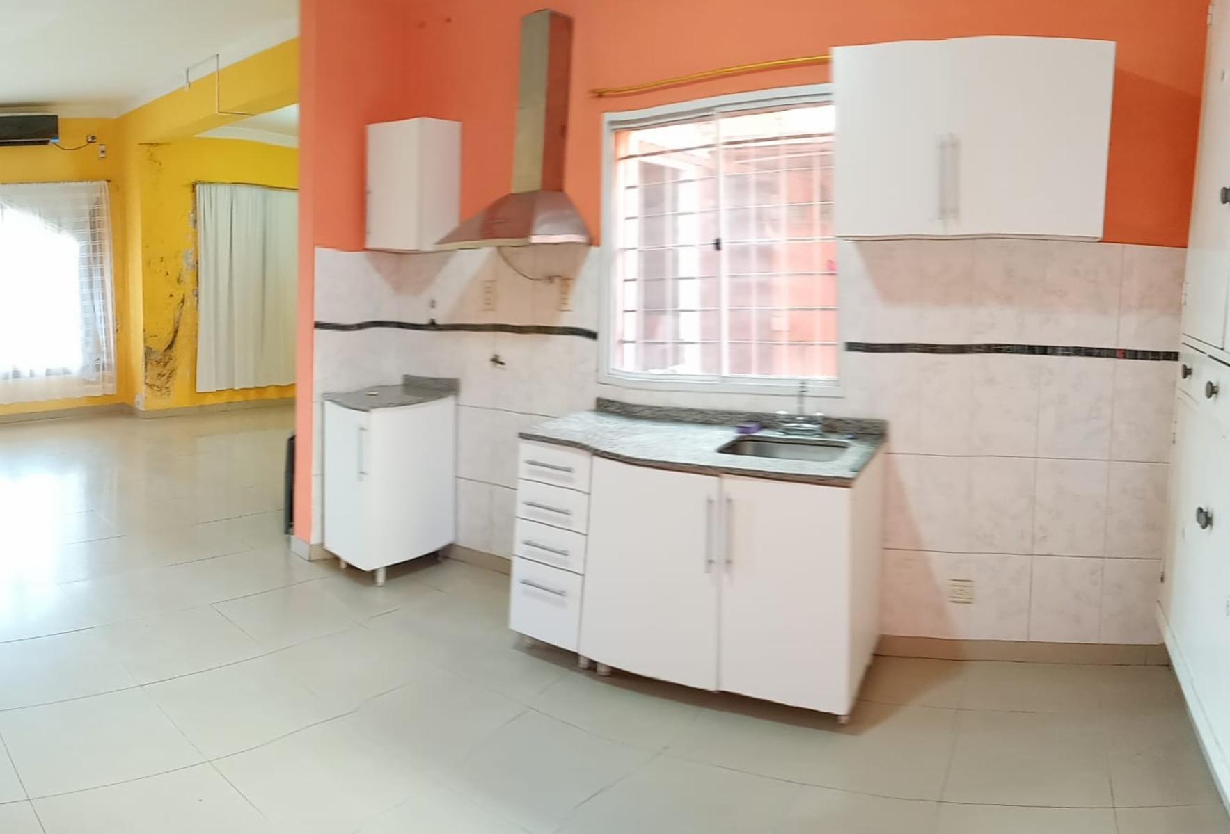 HUAURA 186 · Morón — foto 4