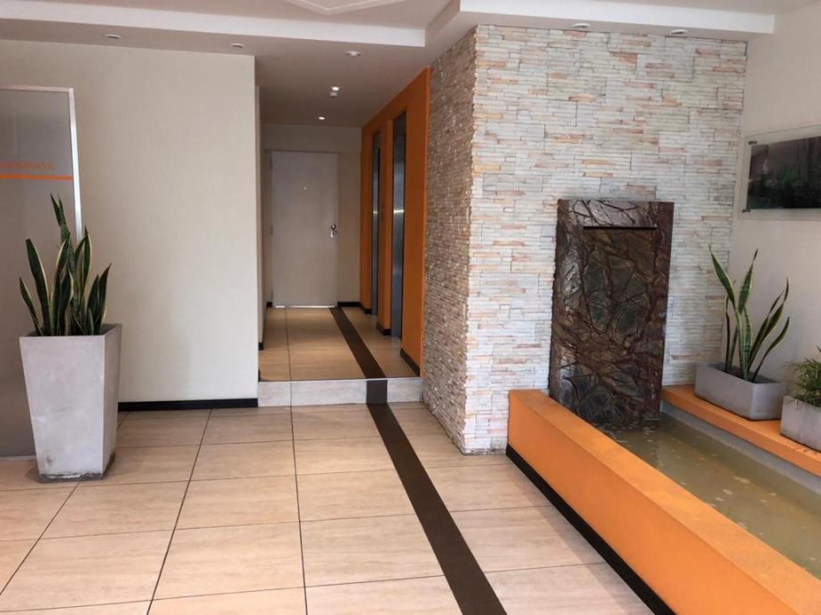 EXCELENTE DEPARTAMENTO MONOAMBIENTE CON COCHERA -