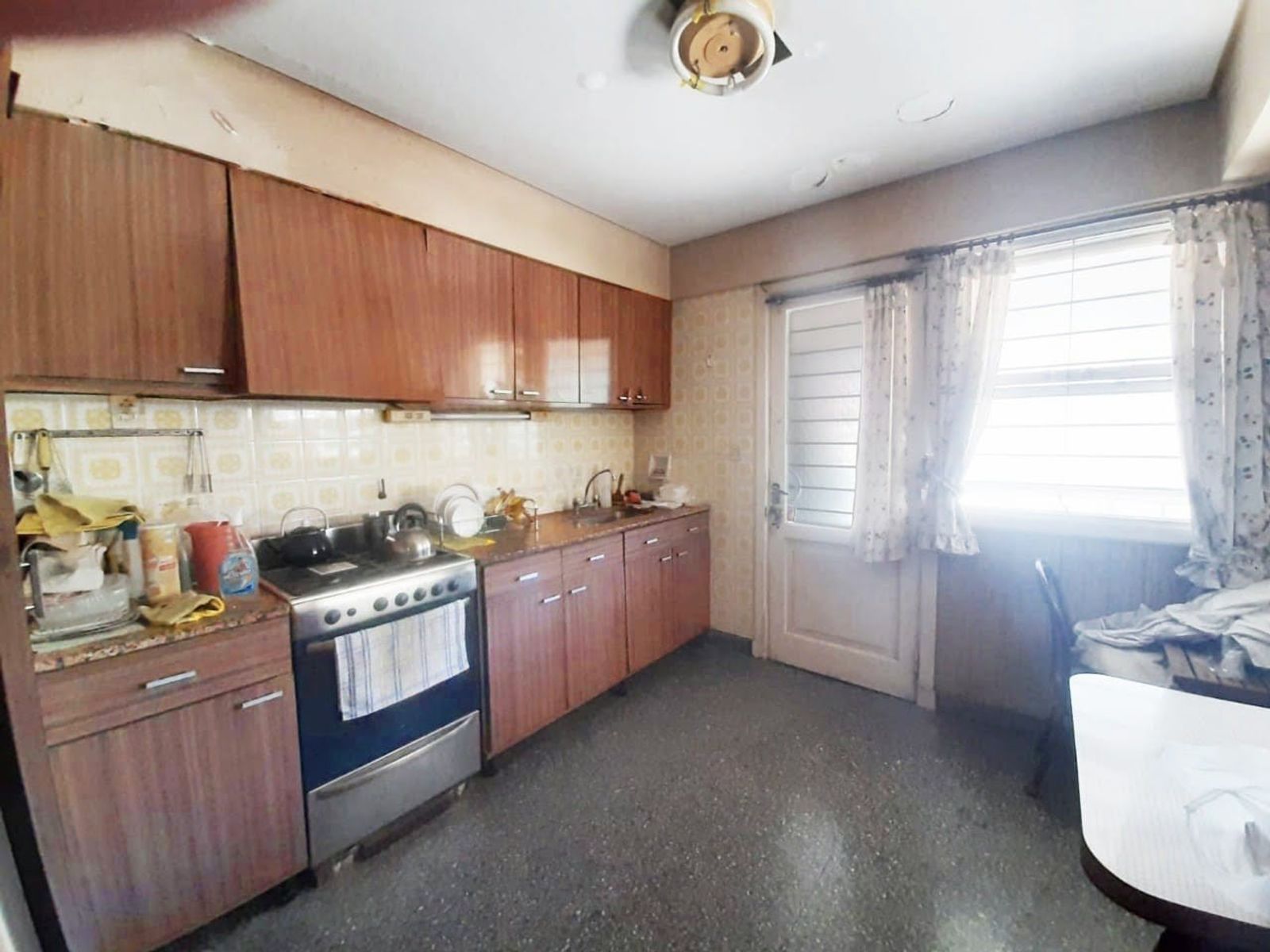 Lambare 1100 · Morón — foto 24