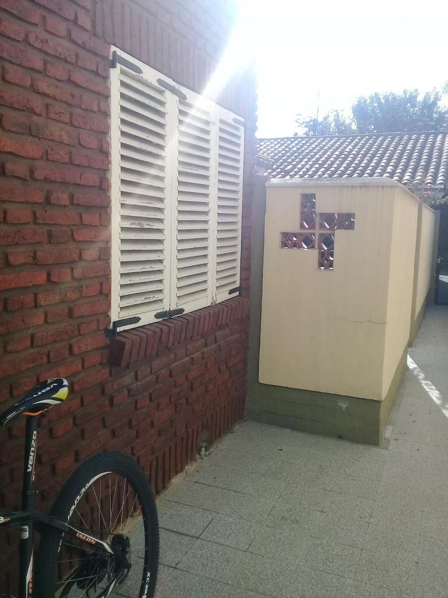 Lambare 1100 · Morón — foto 27