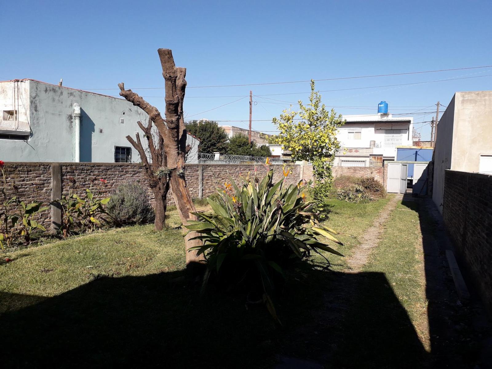 CAAGUAZU 836 · La Matanza — foto 5