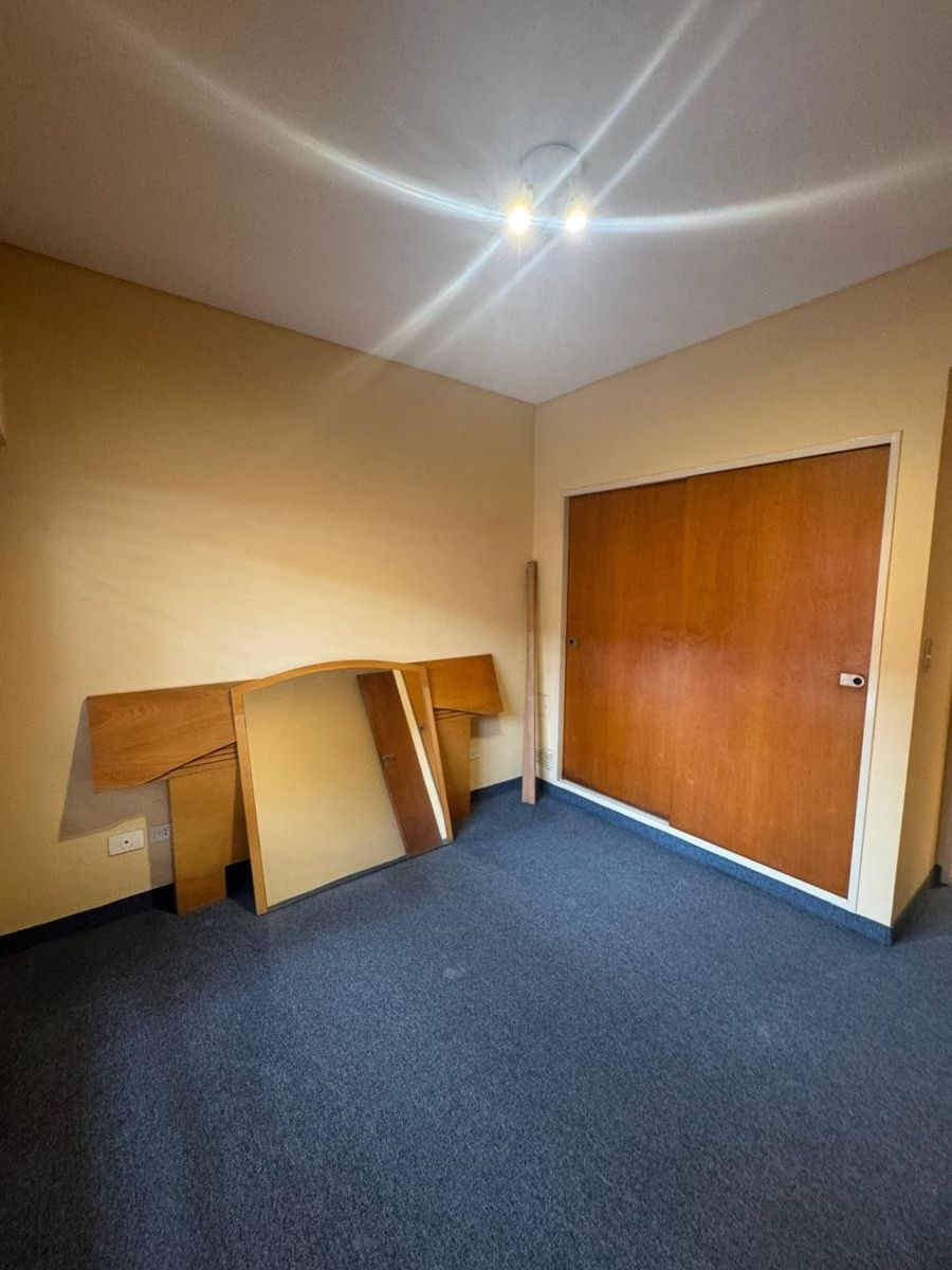 DEL VALLE IBERLUCEA 5216 · Lanús — foto 9