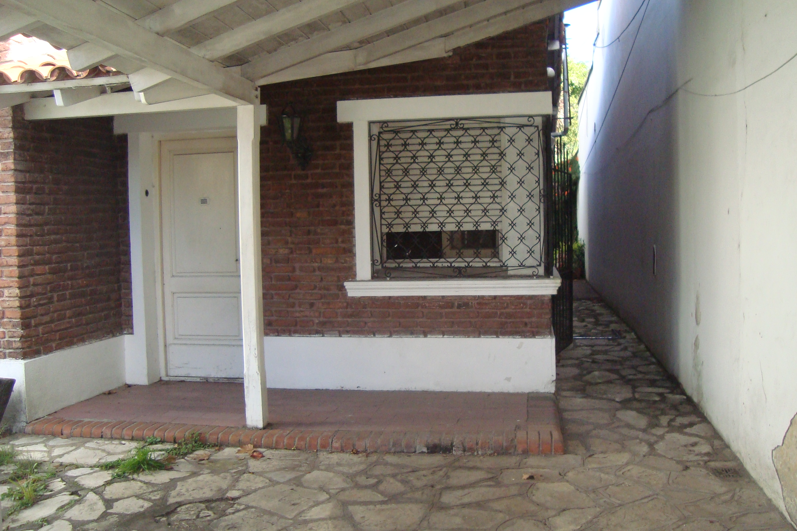 Cordero 860 · Almirante Brown — foto 6