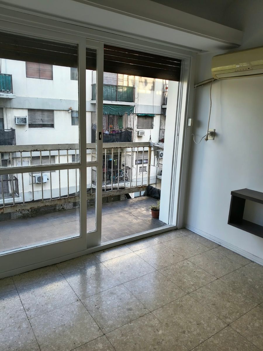 SAN NICOLAS 400 · Floresta — foto 3