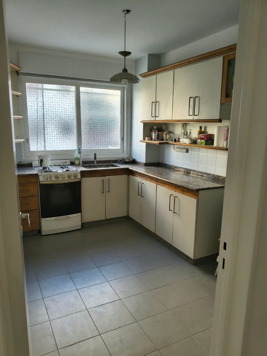 SAN NICOLAS 400 · Floresta — foto 8