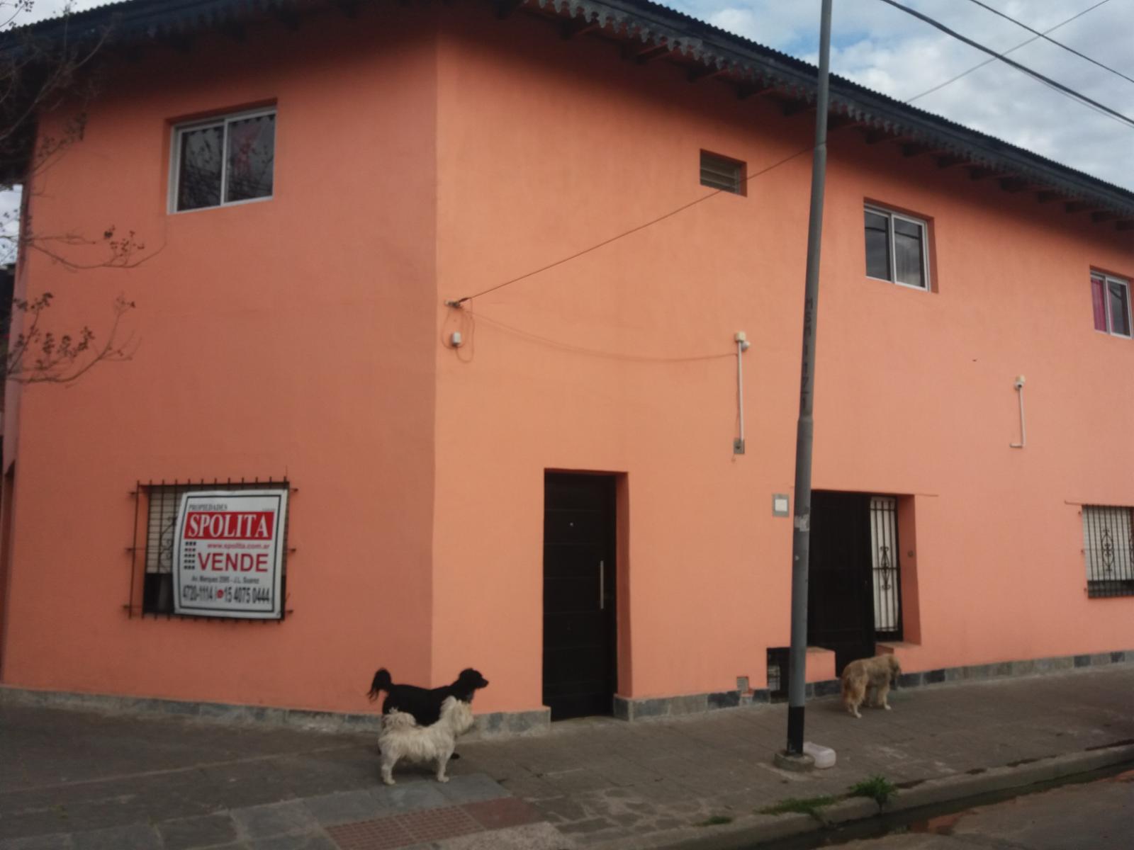 EXCELENTE VIVIENDA MULTIFAMILIAR, PLANTA ALTA, PLANTA BAJA Y 2 AMBIENTES, MUY BUEN ESTADO GENERAL.
