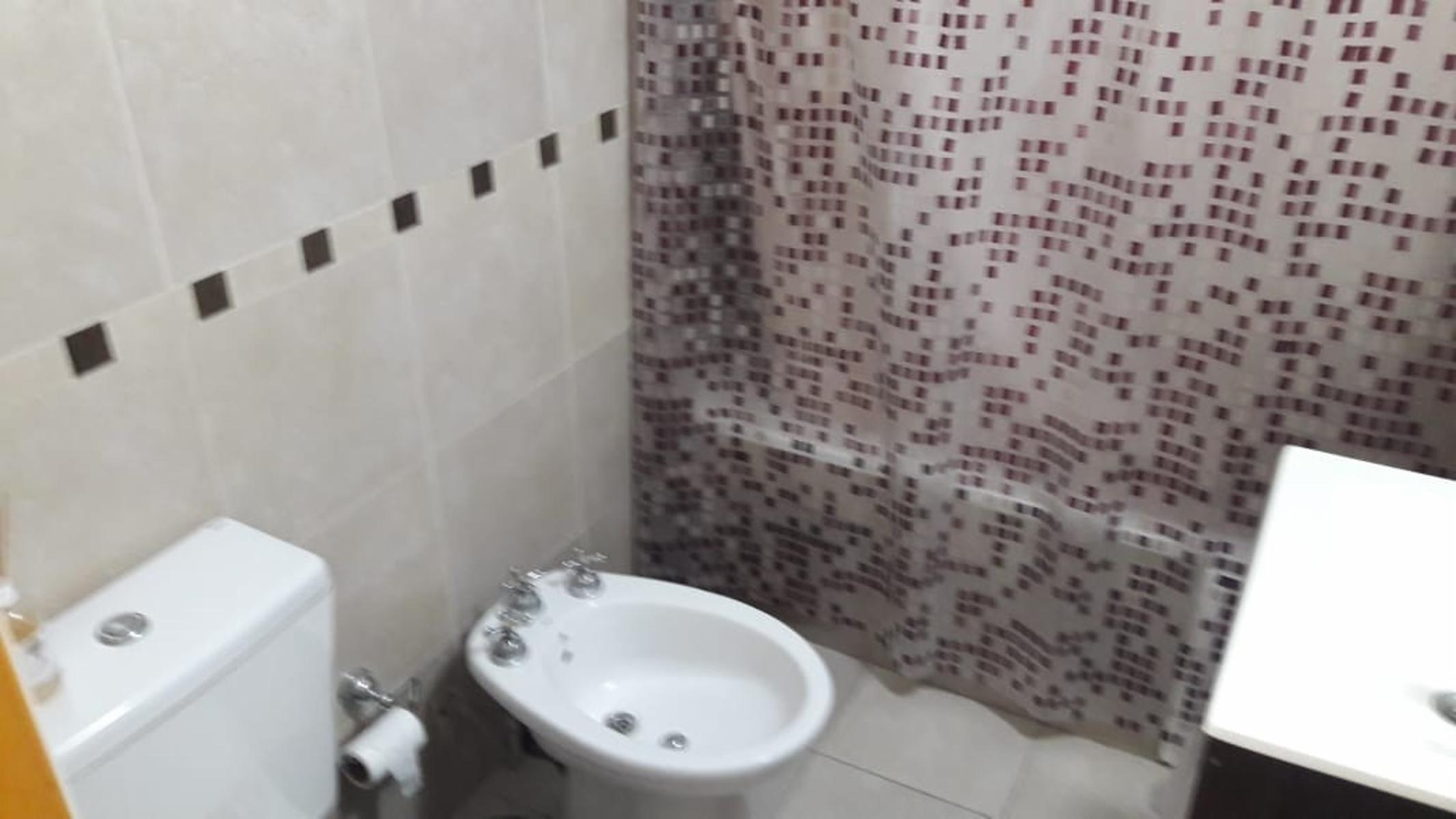BARTOLOME MITRE 1500 4°F · Morón — foto 8