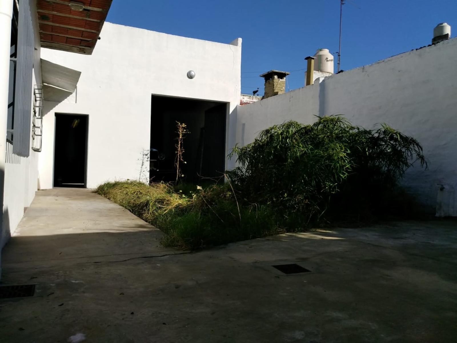 JOSE CROTTO 6100 · Tres De Febrero — foto 12