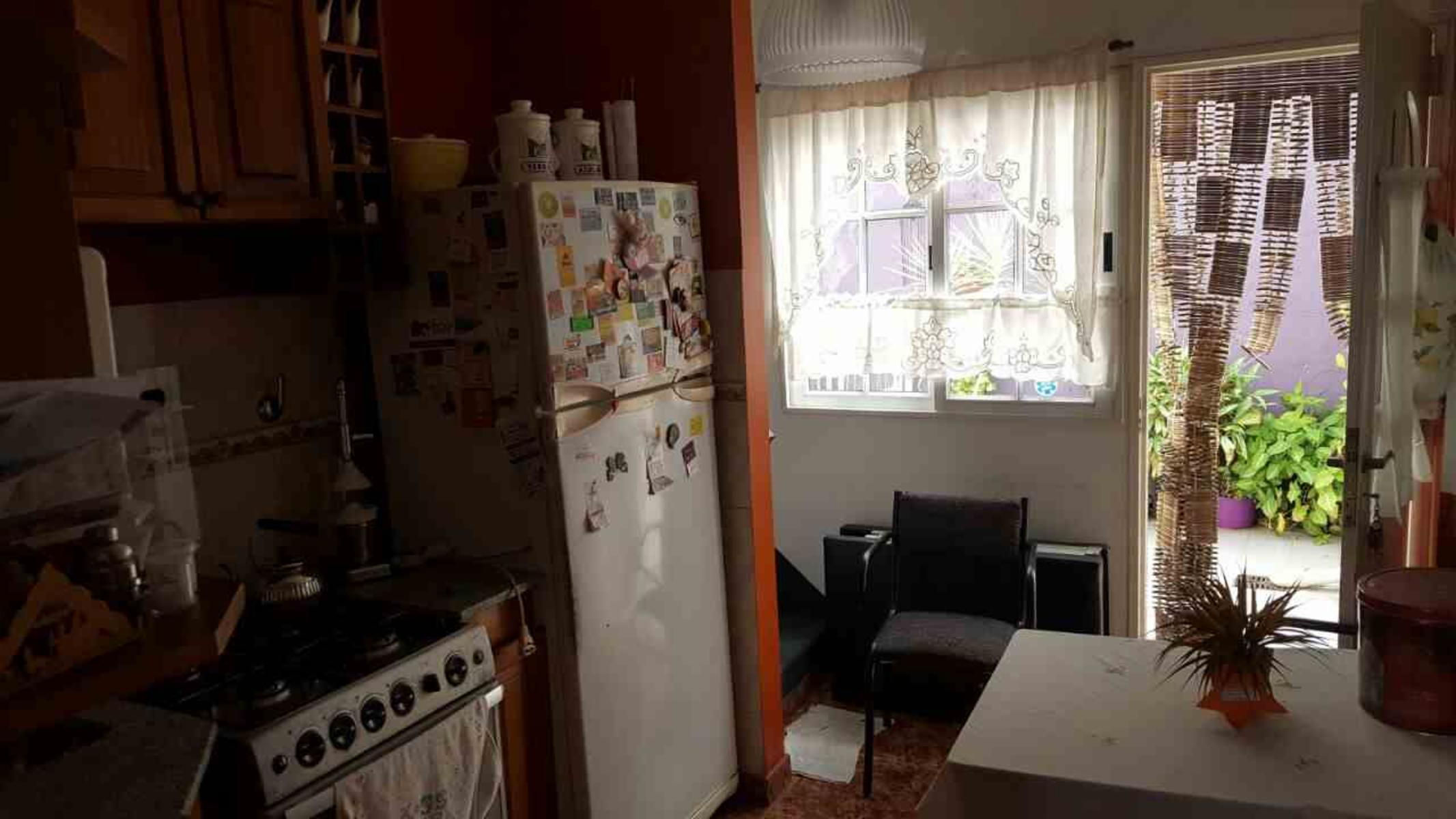 José M Moreno 1100 · Morón — foto 9