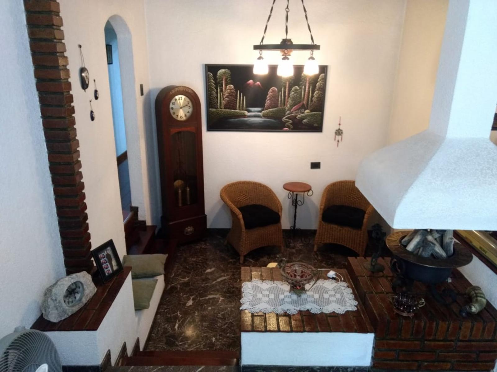 GELLY Y OBES Nº 1156 · Morón — foto 4