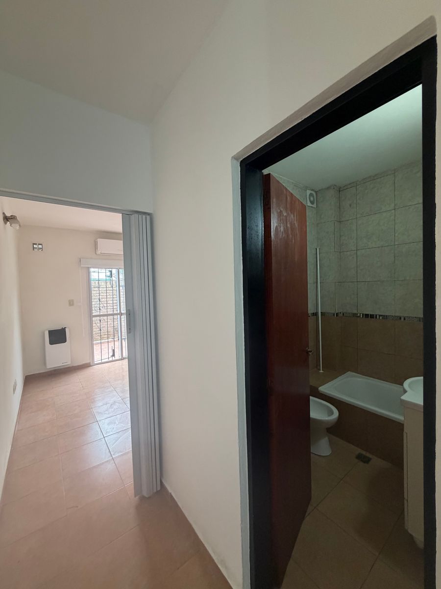 CONCEPCION ARENAL 2858 · Hurlingham — foto 6