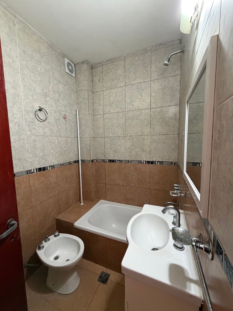 CONCEPCION ARENAL 2858 · Hurlingham — foto 8