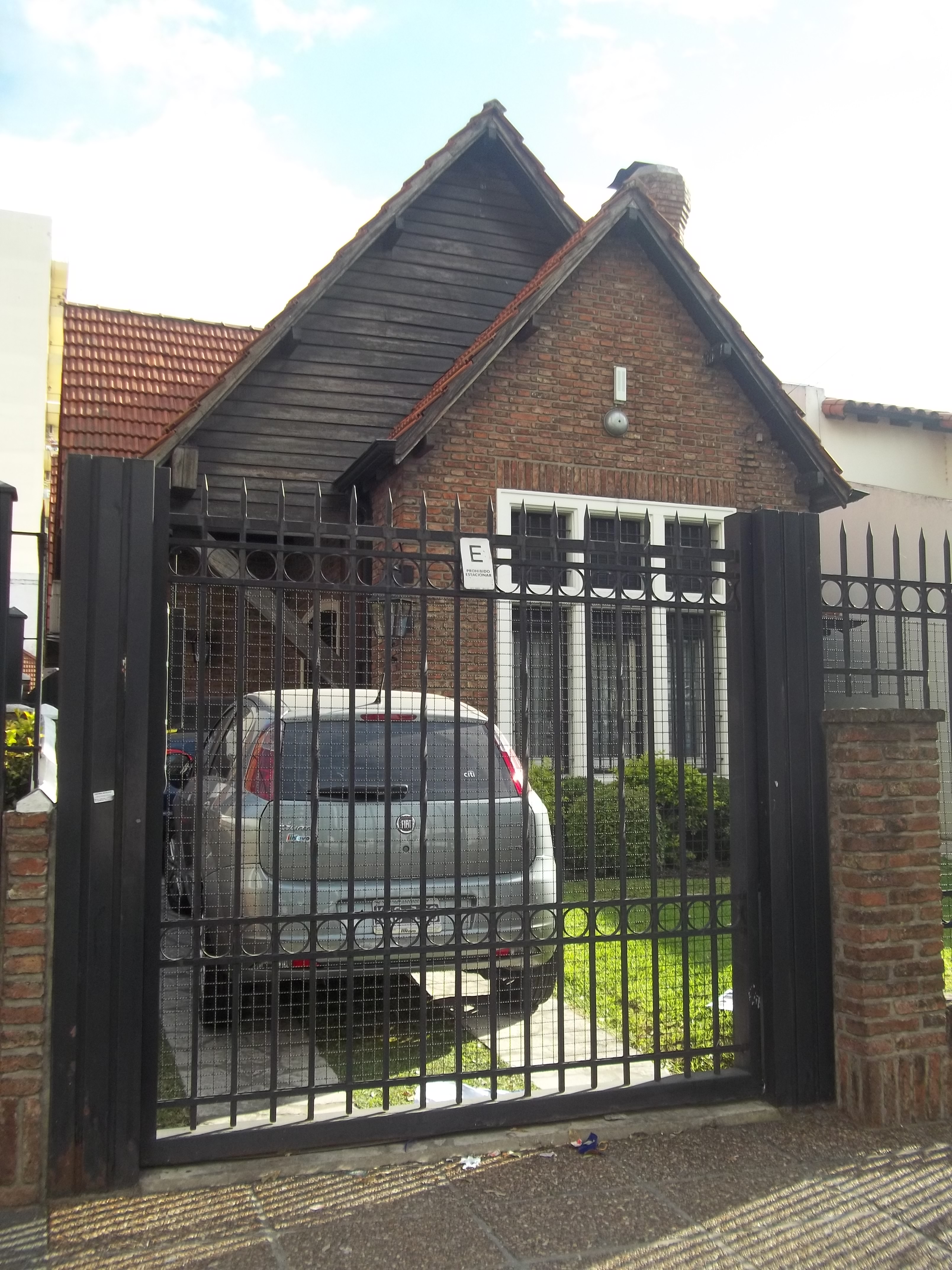 ESPECTACULAR CHALET CON COCHERA