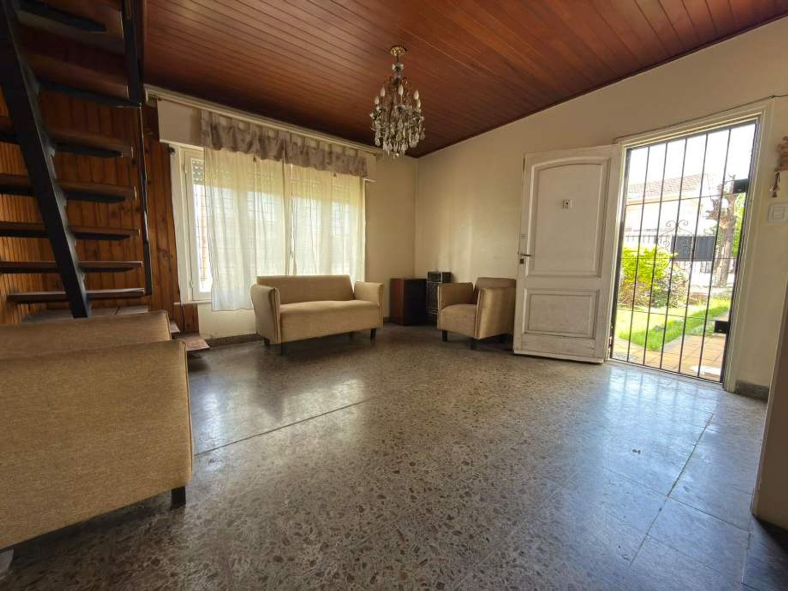 Arenales 1698 · Morón — foto 18
