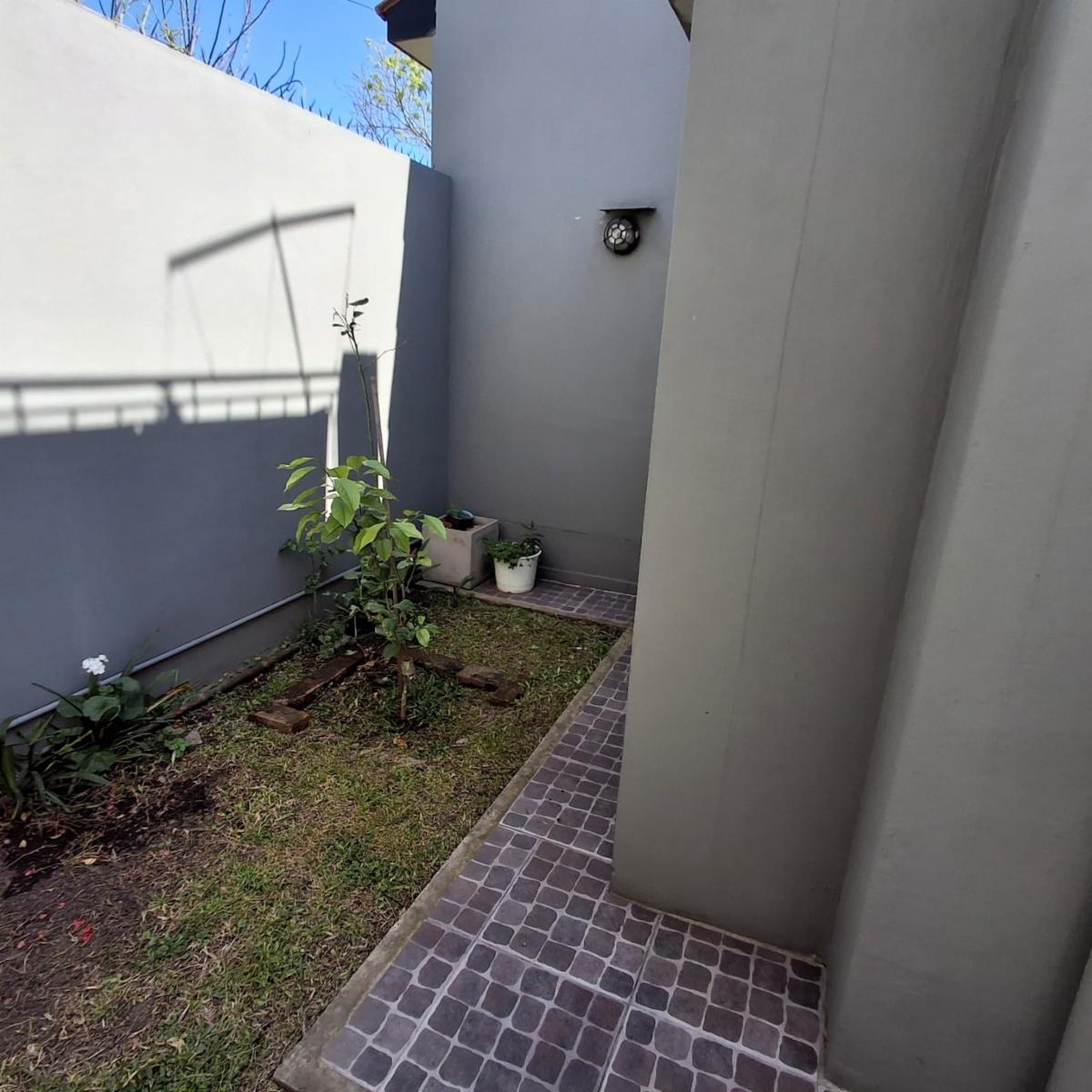 Riobamba 400 · Lomas De Zamora — foto 8