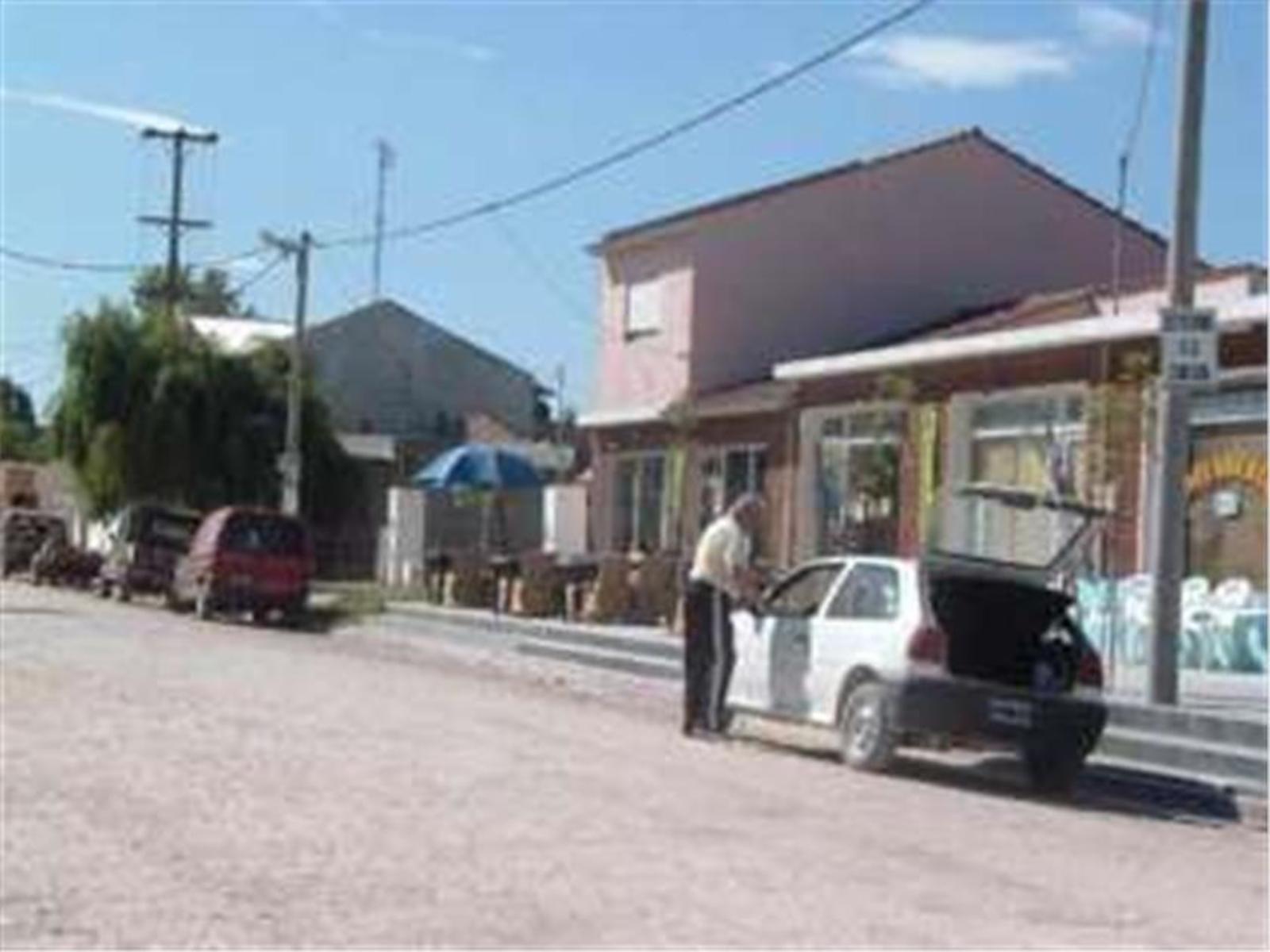 calle 13 y 24 · Tres Arroyos — foto 6