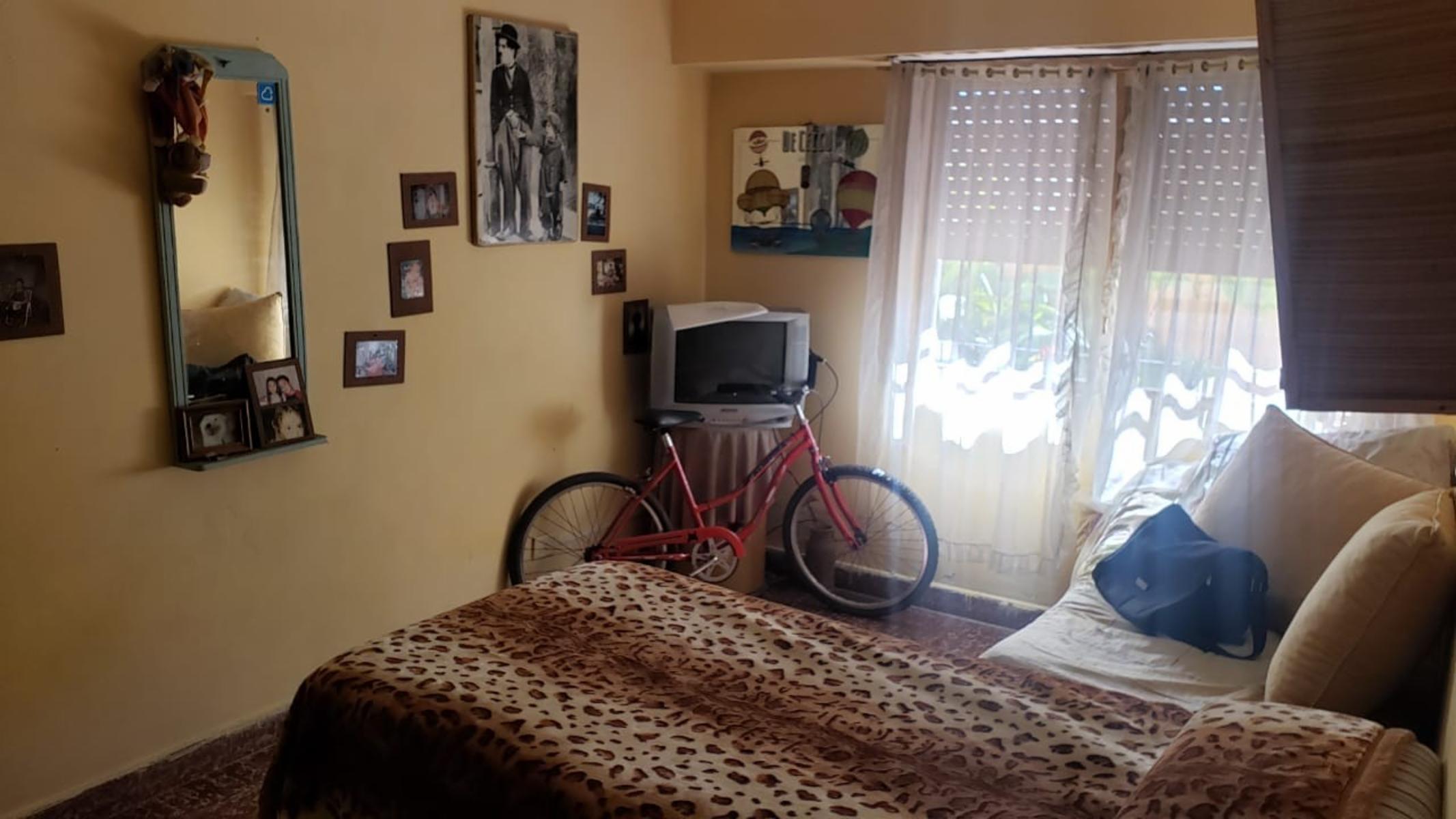 Sempere 1593 · Almirante Brown — foto 4