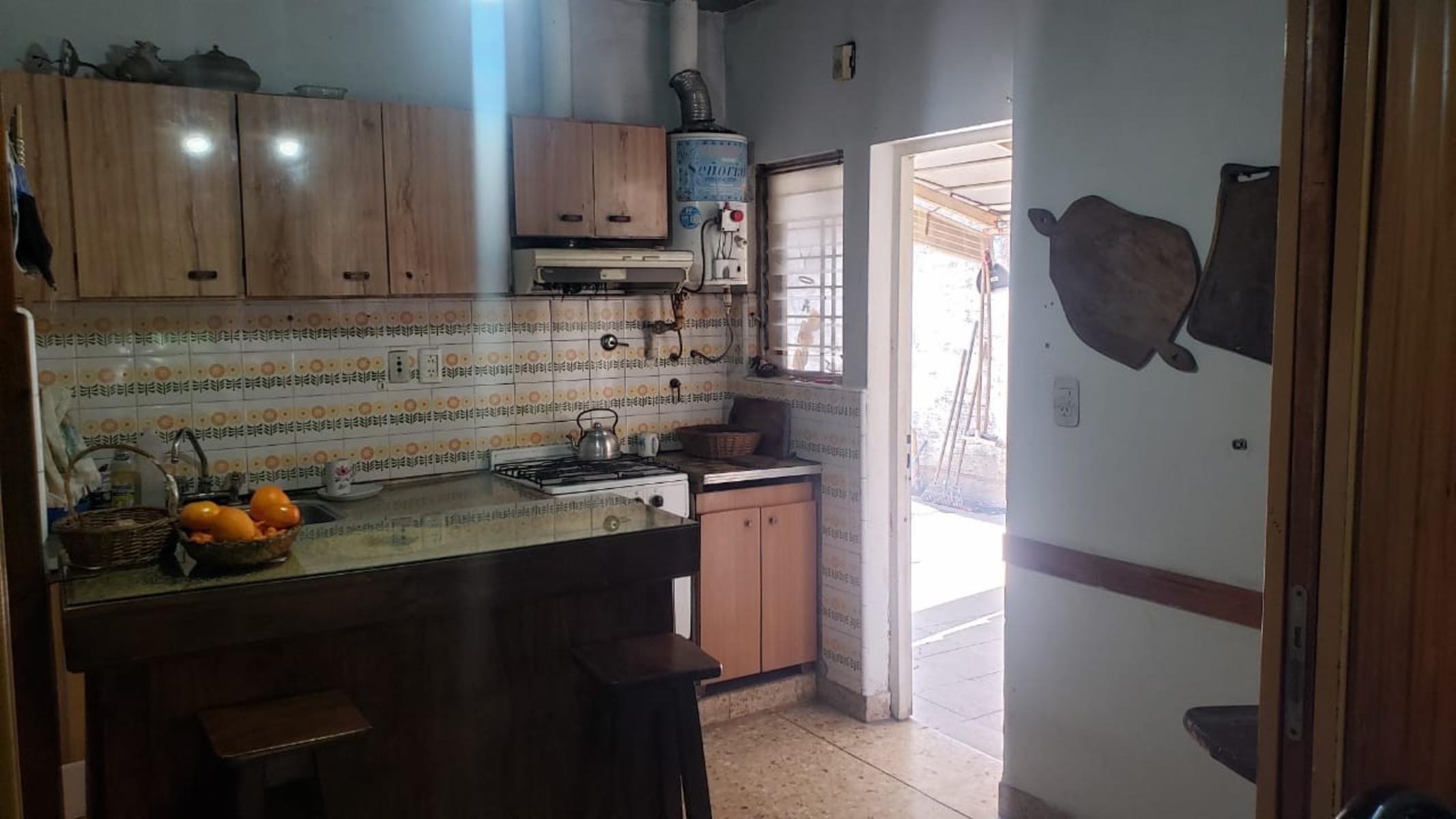Sempere 1593 · Almirante Brown — foto 7