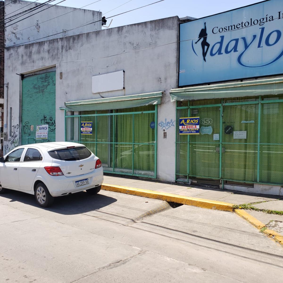 AVENIDA RATTI 67 · Ituzaingó — foto 5