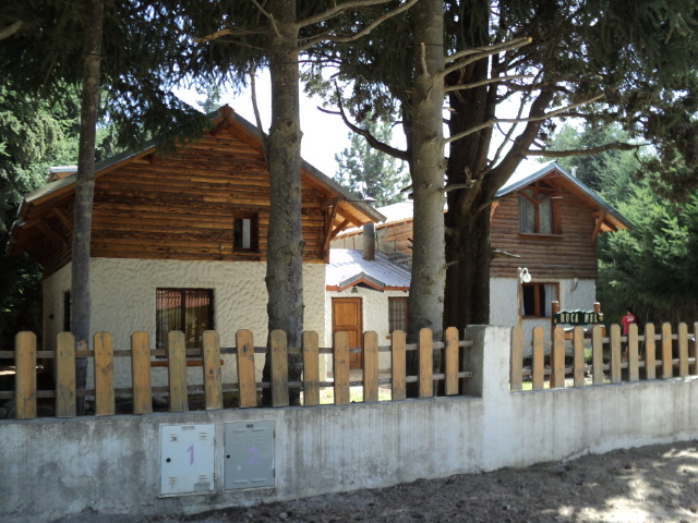 HERMOSA CABAÑA EN BARILOCHE DE 4 AMBIENTES