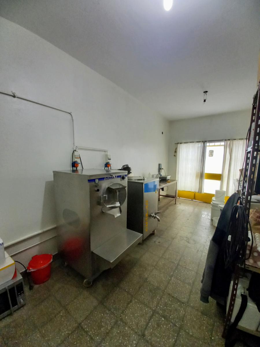 Juan Peron 1007 · La Matanza — foto 8