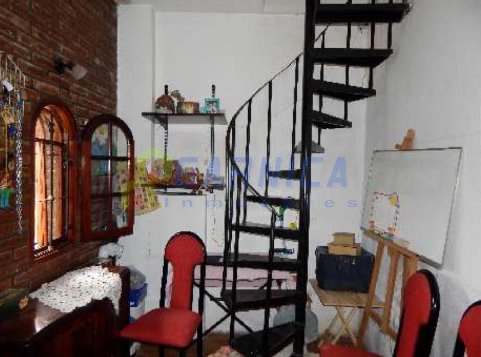 Besares 565 · Ituzaingó — foto 4