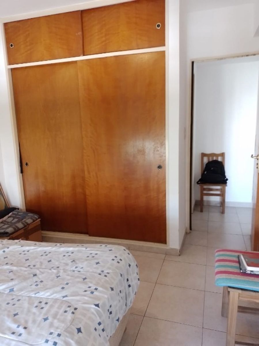 Machado 1048 · Morón — foto 3