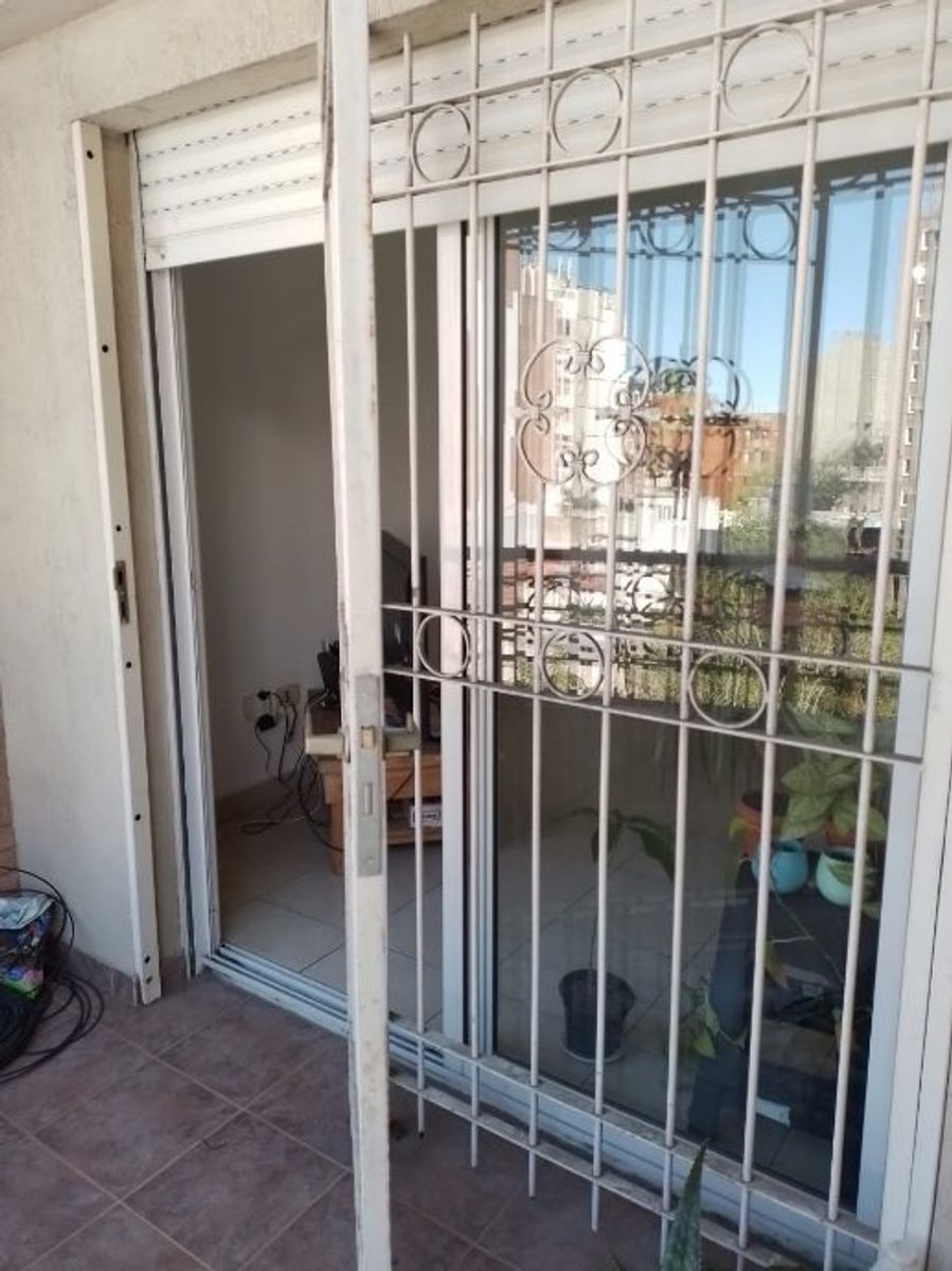 Machado 1048 · Morón — foto 9
