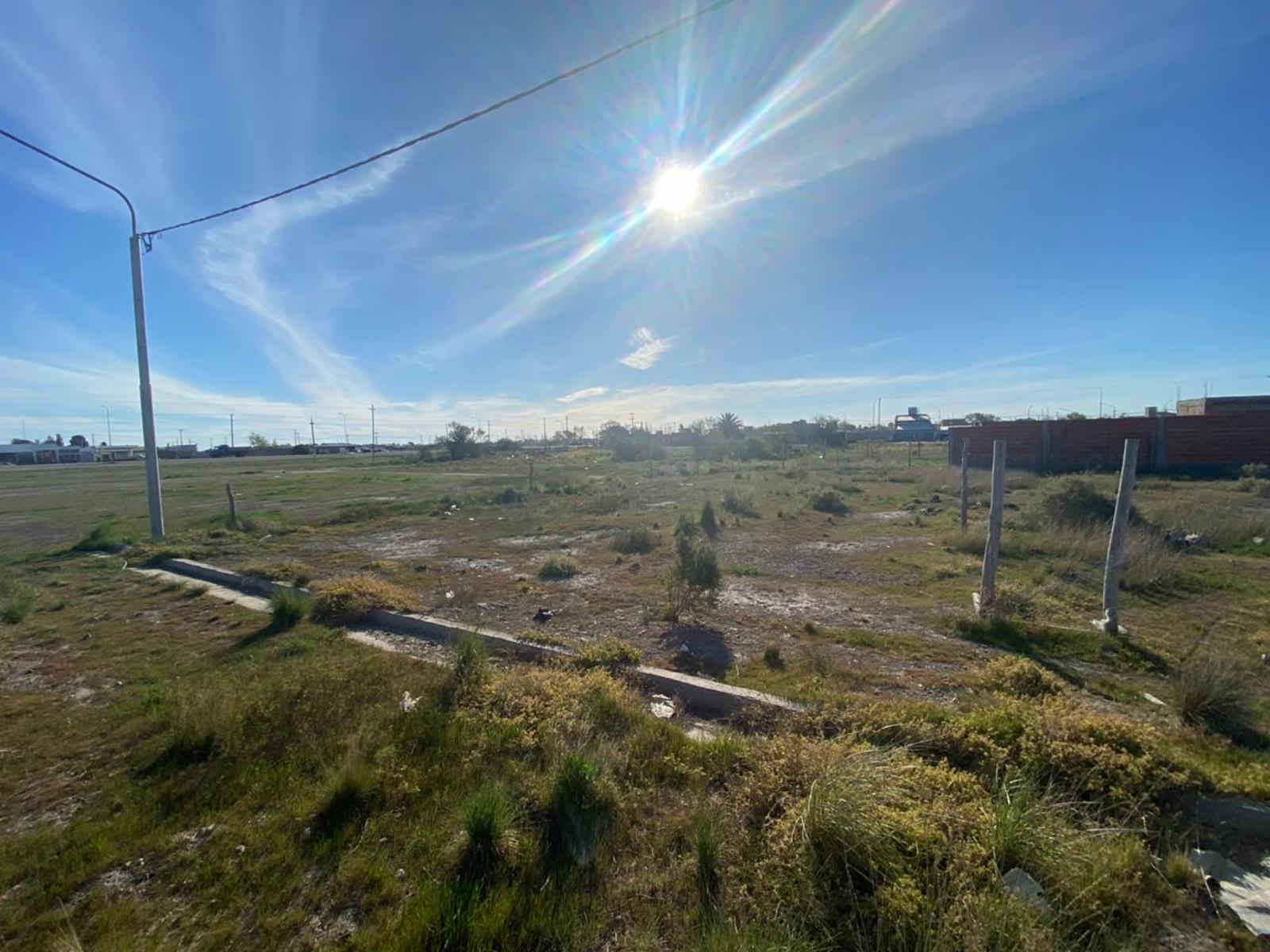 SE VENDEN LOTES EN BARRIO SANTA CLARA VIEDMA
