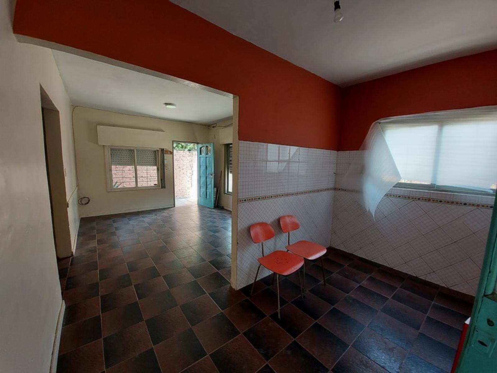 Adolfo Sourdeaux 1526 · Morón — foto 11