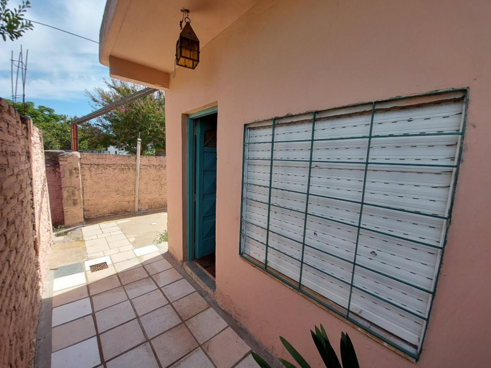 Adolfo Sourdeaux 1526 · Morón — foto 3