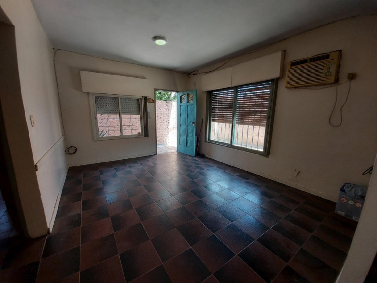 Adolfo Sourdeaux 1526 · Morón — foto 7