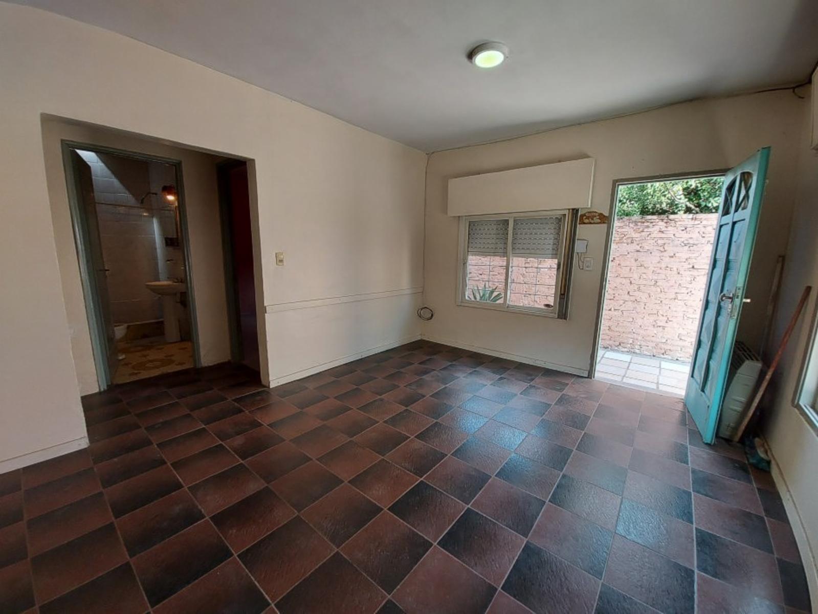 Adolfo Sourdeaux 1526 · Morón — foto 8