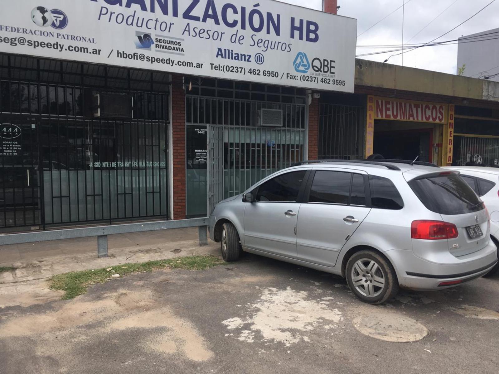 Bartolome Mitre 1400 · Moreno — foto 8