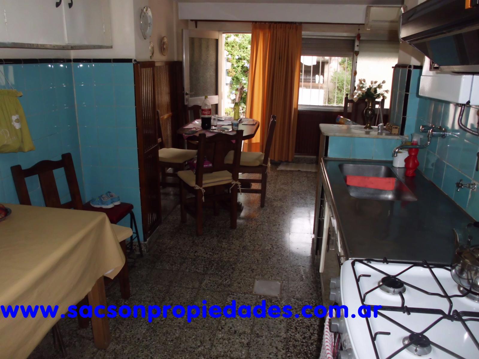 Aviador Lilienthal al 2500 · Tres De Febrero — foto 3