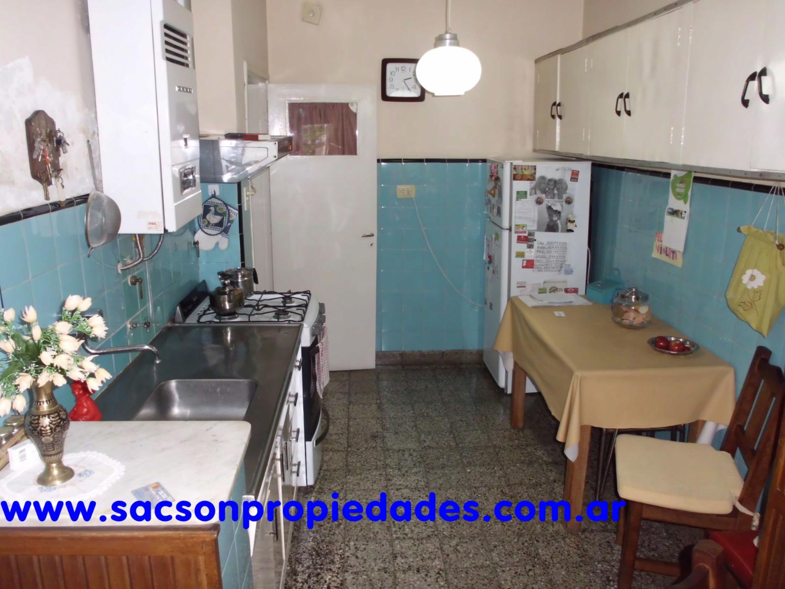 Aviador Lilienthal al 2500 · Tres De Febrero — foto 4