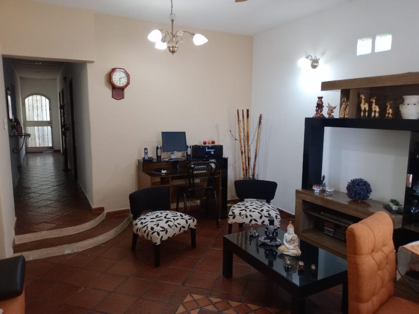 Blasco Ibañez 2156 · San Miguel — foto 13
