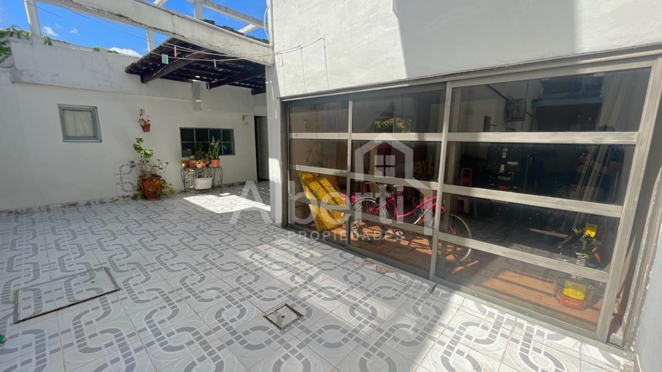 Belisario Roldán 2139 · Morón — foto 23