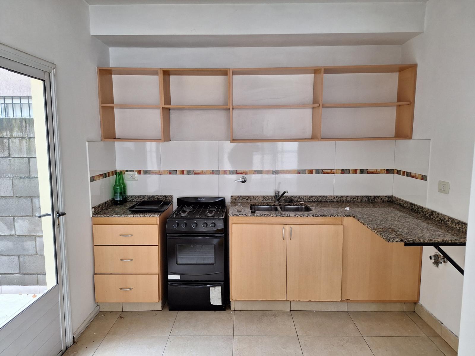 RIVADAVIA 9568 · Villa Luro — foto 3
